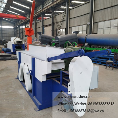 Wood planing machine