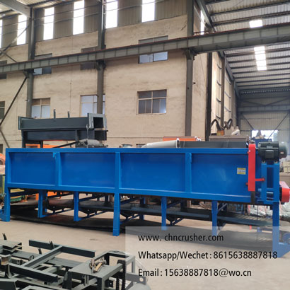 Trough-type wood debarking machine