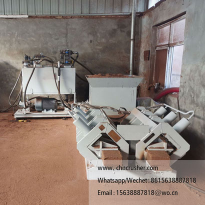 Coconut fiber briquetting machine