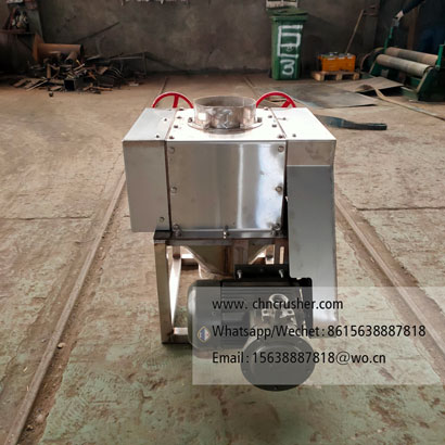 Small double-roll crusher