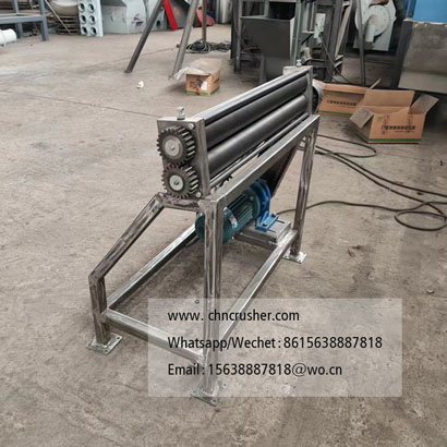 Woodskin cutting machine