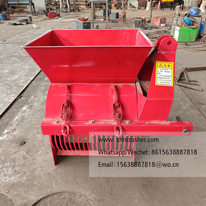 Soil crusher