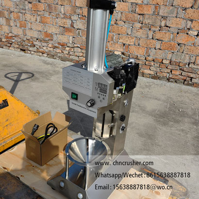 Young coconut peeling machine