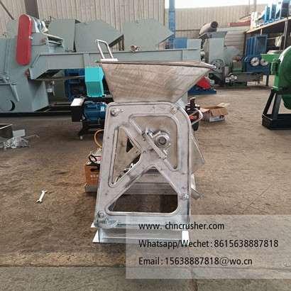 Cassava pulping machine