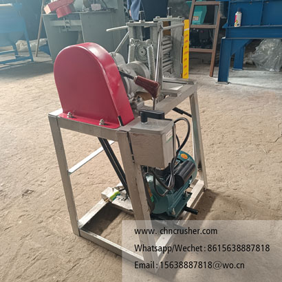 Small branch debarking machine
