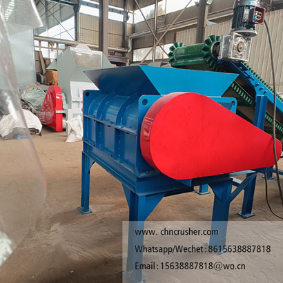 Powder agglomerate disaggregation machine