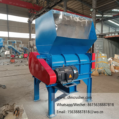 Powder agglomerate disaggregation machine