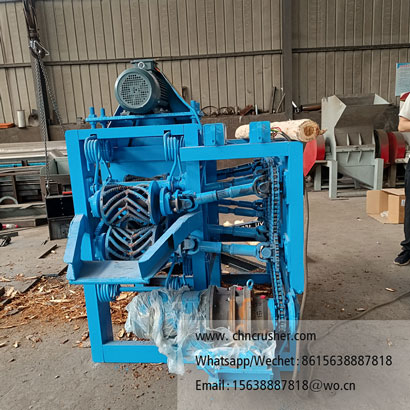 Ring-type wood debarking machine