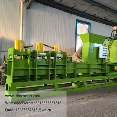 Coconut fiber briquetting machine