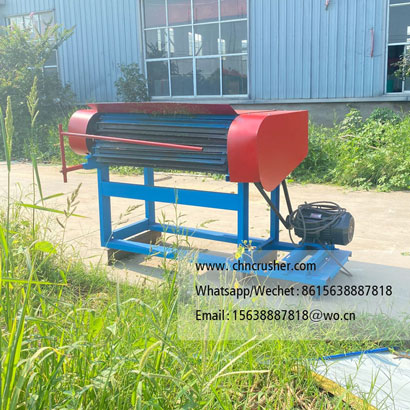 Hemp outer bark peeling machine