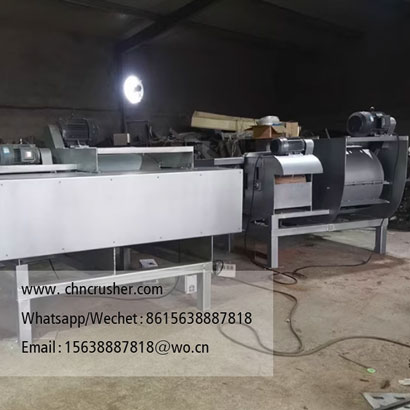 Coconut fiber extraction machine