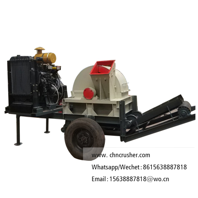 Conveyor belt output wood chip machine