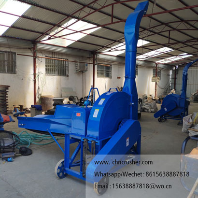 Branch, straw, and bark shredder