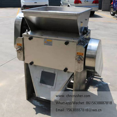 Urea pulverizer