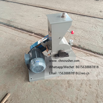 Small glass crushing machine