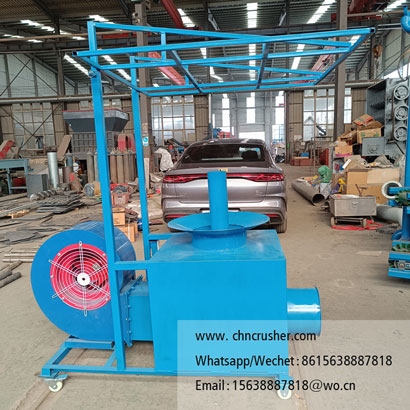 Bulk bag residue cleaning machine