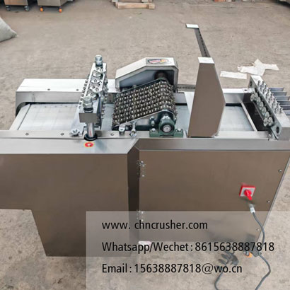 Coconut husk cutting machine