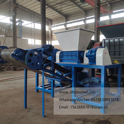 Dual-shaft bark shredder