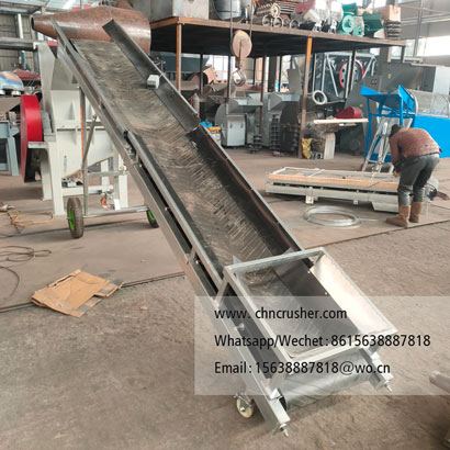 Pine bark crushing and screening production line