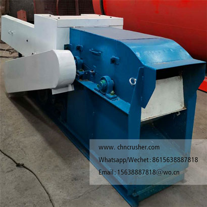 Wood veneer shredder