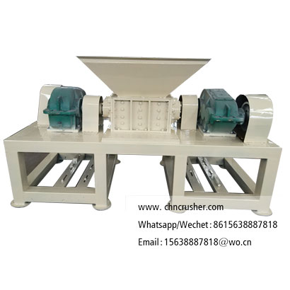 Dual-shaft waste cloth shredder