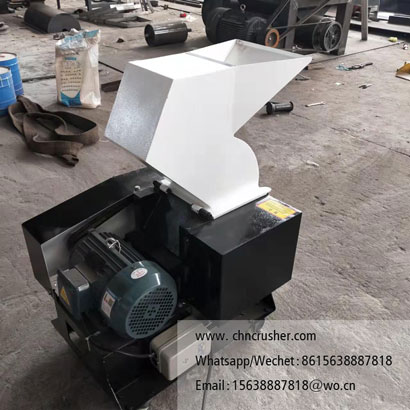 Small Chinese medicinal herb shredder