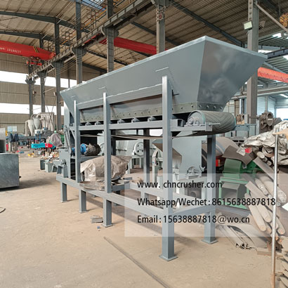 Forklift-loaded lime-salt crusher