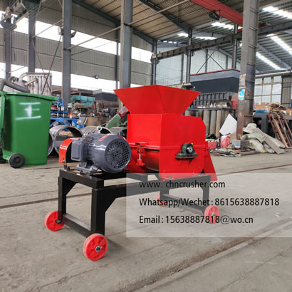 small soil crusher