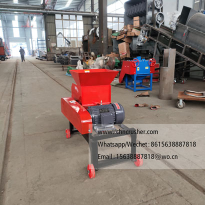 small soil crusher