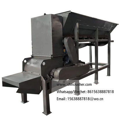 Forklift-loaded lime-salt crusher