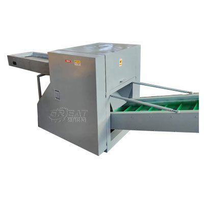 Graphite felt cutting machine