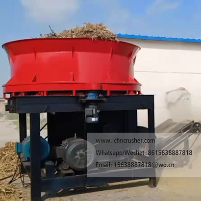 Disc-Type Reed Shredder for Square and Round Bales