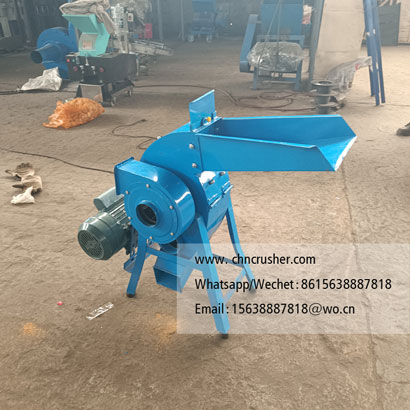 Small sweet potato chip and cassava chip crusher