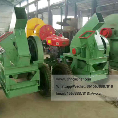Mobile diesel-powered bamboo chipping machine