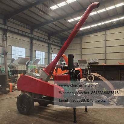 Diesel-powered mobile bamboo chip machine