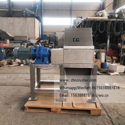 Stainless steel frozen fish chopper