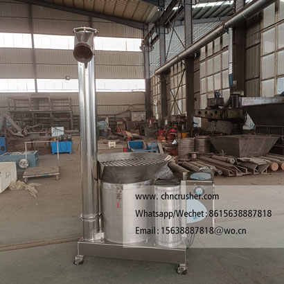 Small-scale powder material feeding station
