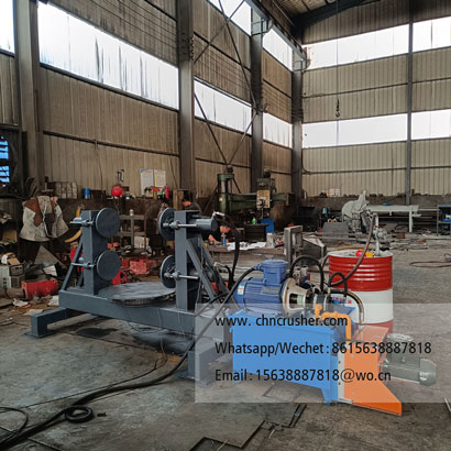 Lump-Breaking Machine for Caked Material in Steel Drums